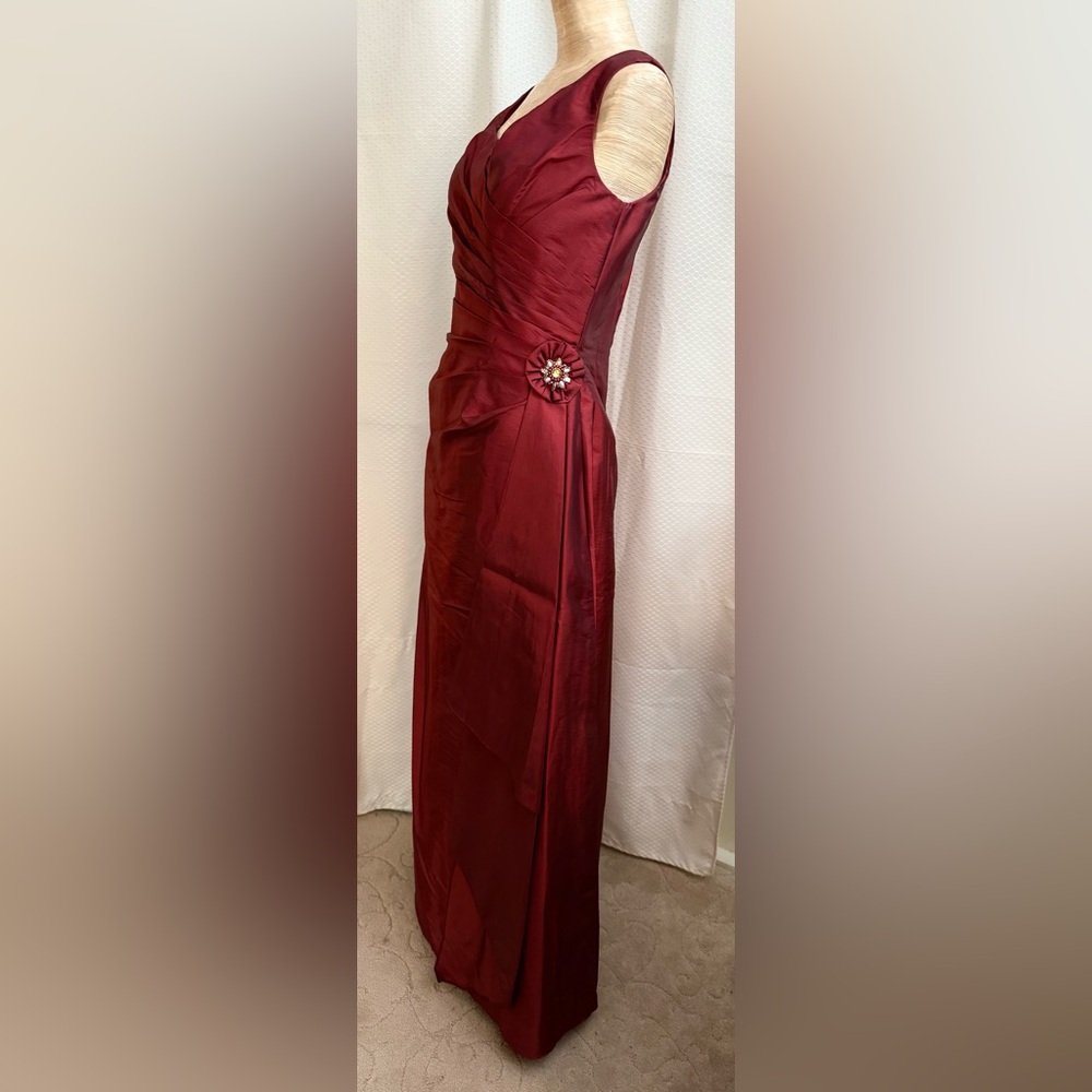 🔴 Alexia Designs satin rust prom or bridesmaid gown Size 8 - Picture 4 of 9
